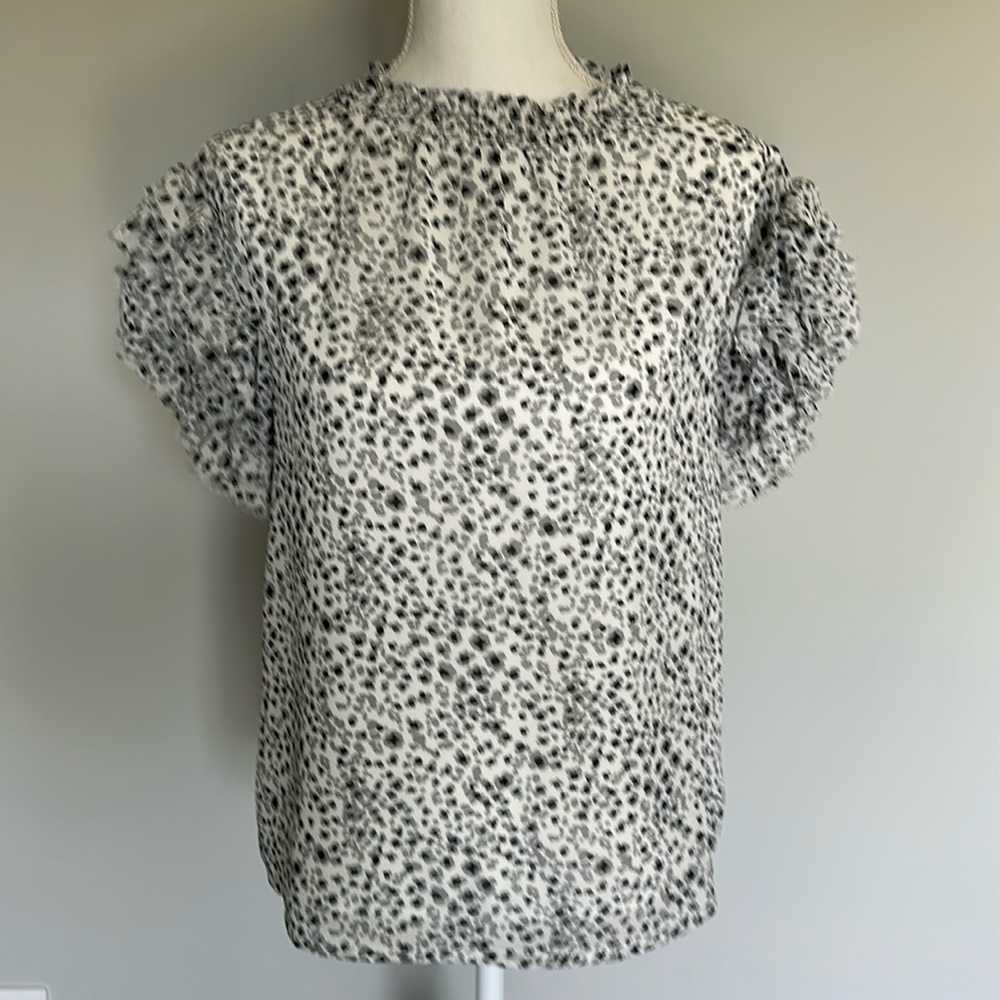 Pretty Gray, Black and White Floral Blouse
